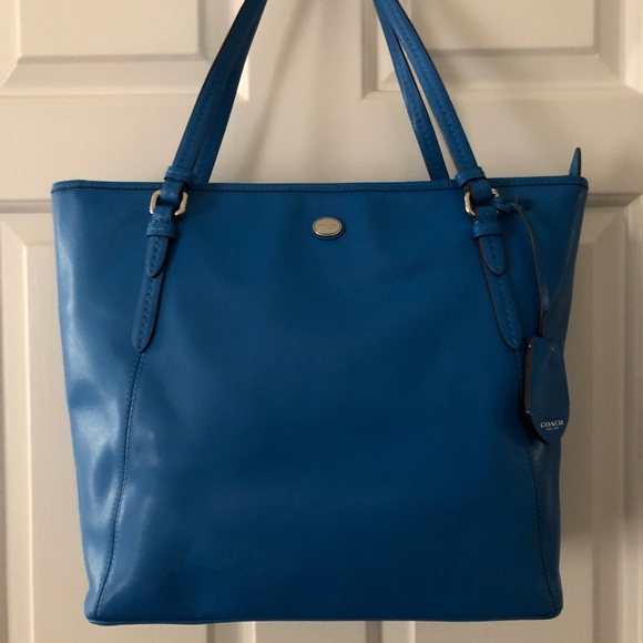 Coach Handbags - EUC Royal Blue Coach Saffiano Tote